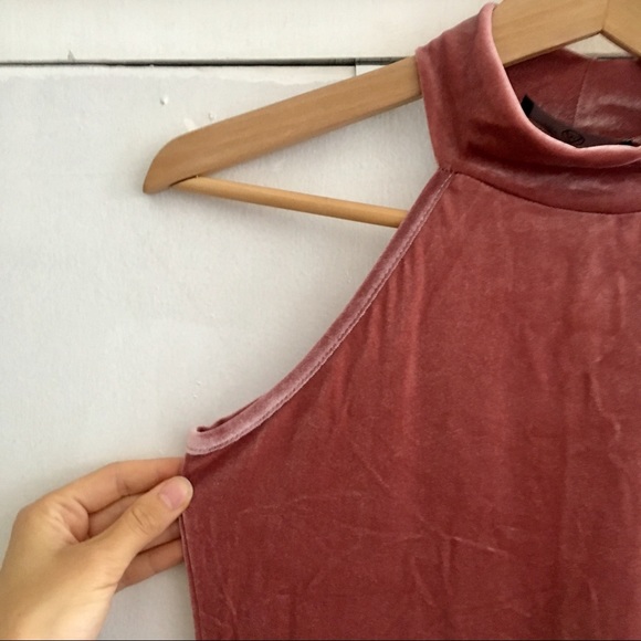 Missguided pink velvet dress - Picture 2 of 5